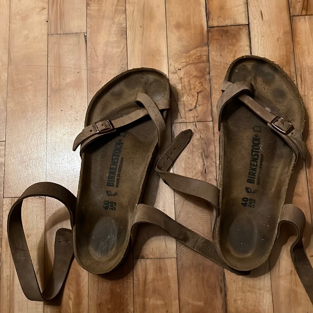 Birkenstock tan ankle wrap sandal. Sz40